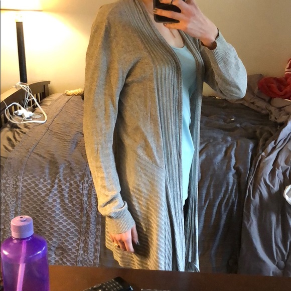 Light gray Merle sweater - Picture 3 of 5